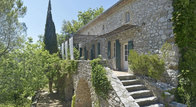 Maison entière piscine - Mas Du Bassac, Rezerwuj Hotel Saint-André-de-Roquepertuis Gard