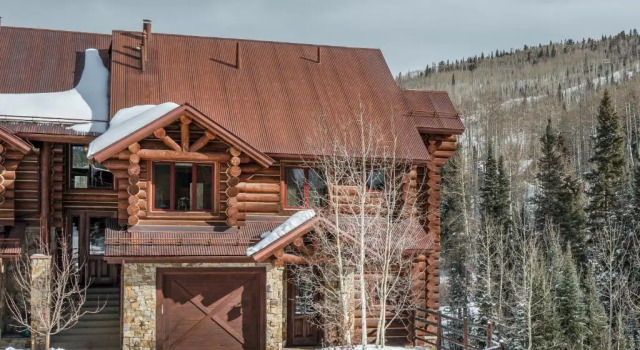 Villas At Tristant 137 by Avantstay Ski In/ Ski Out Home + Private Hot Tub + Panoramic Views