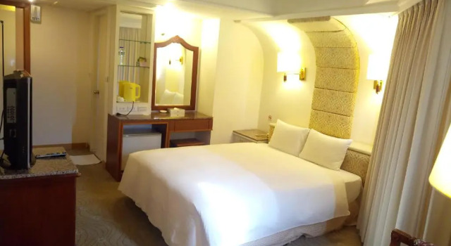 Двухместный номер Standard Hua Tong Hotel