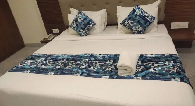 Millennials Hotel, Rezerwuj Hotel Hotele w Bangalore z parkingiem, Parking