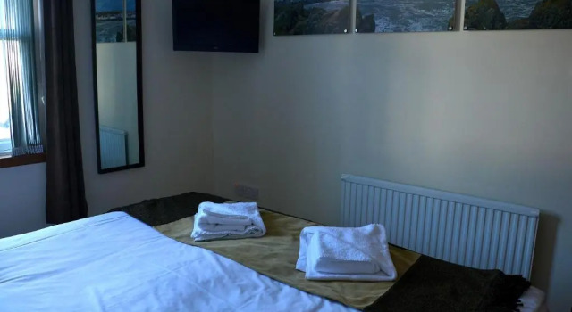 Семейный номер Standard Crown hotel