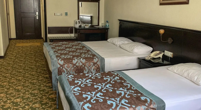 Omur Hotel