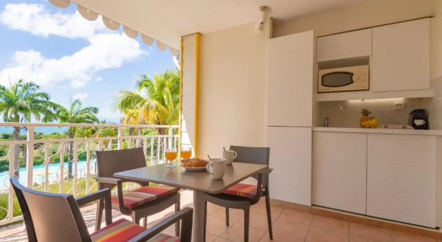Студия Pierre & Vacances Residence Premium Les Tamarins