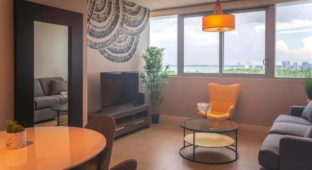 Люкс Monte Carlo Suites in Miami Beach