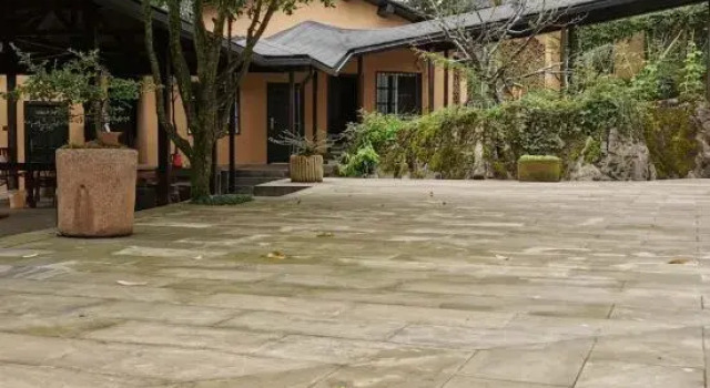 Songnan Qulu Homestay, Prenota Hotel Hotel a Chongqing Area con parcheggio, Parcheggio