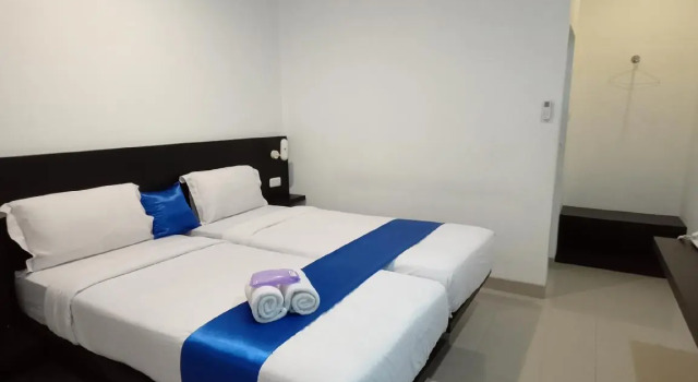 Двухместный номер Deluxe Puri Maju Hotel