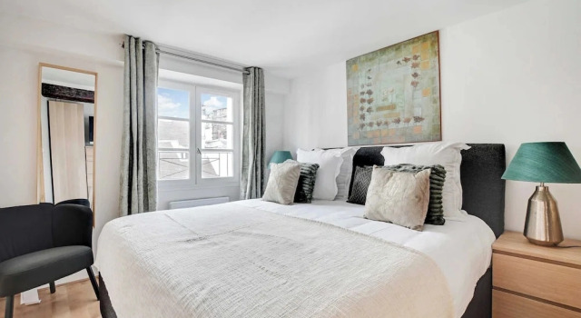 Stunning Duplex 1br/4p - Notre-dame Cathedral, Забронировать Апарт-отель Париж Иль-де-Франс, рядом с Galerie de Minéralogie et de Géologie