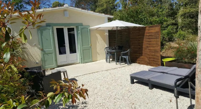 Студия La Bastide de lIssole