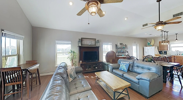 New Listing! Family-friendly Gem - Walk To Beach! 2 Bedroom Home, Rezerwuj Dom wakacyjny Wille w Houston, Willa