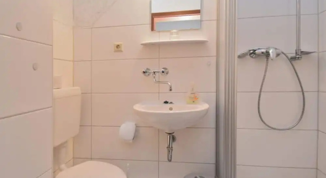 Апартаменты Classic с 5 комнатами с балконом Luxurious Apartment in Jagersgrun With Saunas