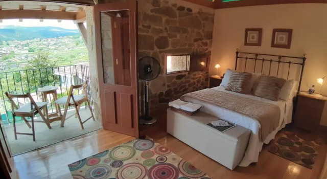 Двухместный номер Standard с балконом Casa A Chairiña y A Revolta