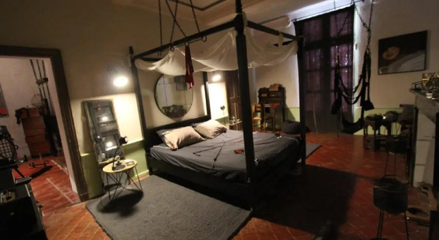 Love room Perpignan donjon 35mn de Perpignan
