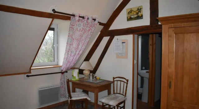 Les Trois Pommiers, Varaa Hotelli  