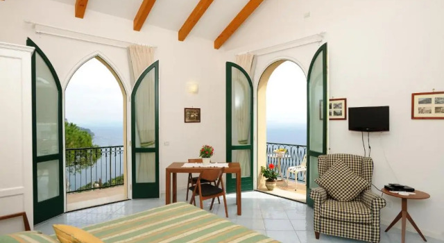 Студия с балконом и с видом на море La Dolce Vita Ravello
