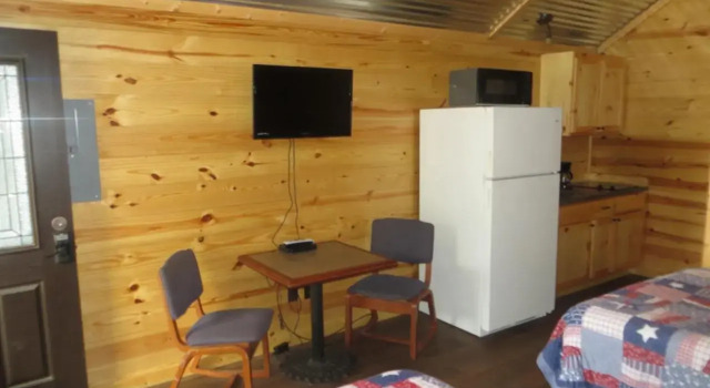 All Tucked Inn Cabins 2, Reserva ahora Hotel Nixon Texas