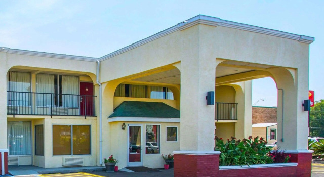 Econo Lodge Andalusia, Boek Hotel Hotels in Andalusia met ontbijt, Ontbijt