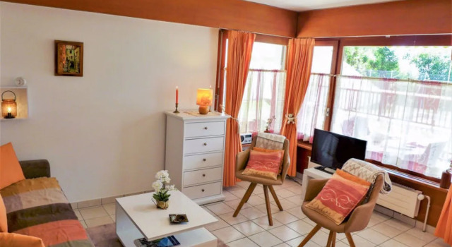 Apartment Valdor Crans-Montana, Book Lejlighed Hoteller i Lens med pool, Swimmingpool