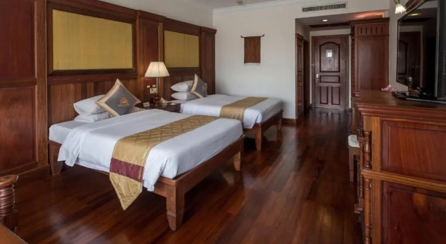 Номер Deluxe Empress Angkor Resort & Spa