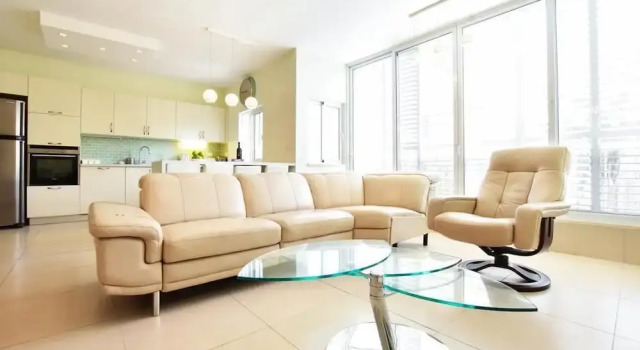 On Gordon Beach-Luxury- Stay at my Place, Забронировать Апартаменты/квартира Отели Тель-Авива с парковкой, рядом с Пляж Иерусалим, Парковка