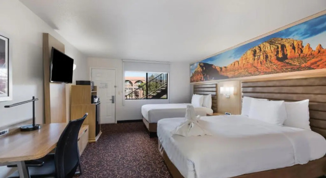 Четырёхместный номер Standard GreenTree Inn Sedona