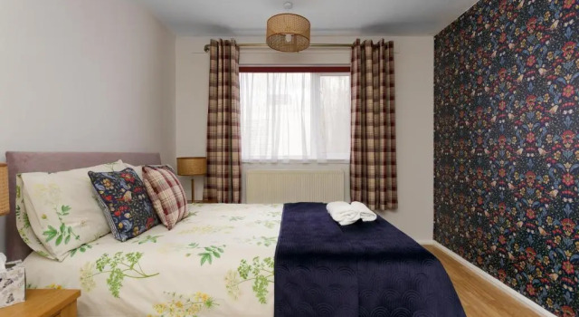 Коттедж с 4 комнатами Blue Sparrow House