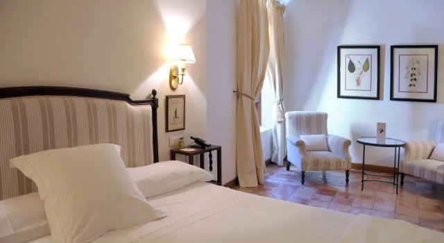 Трёхместный номер Standard Hotel Puerta de la Luna