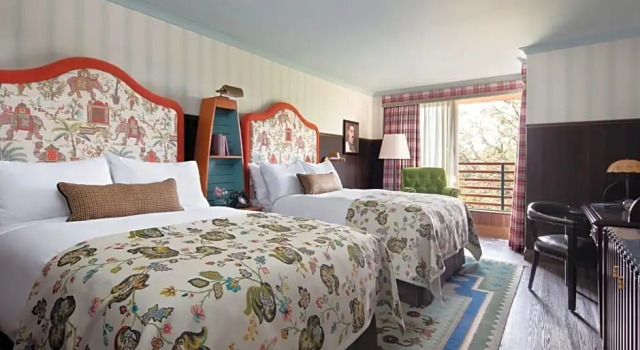 Deluxe Graduate Double room with river view Graduate by Hilton Cambridge Hotel