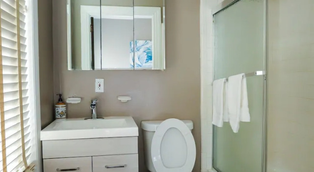 Люкс Comfort Midtown Suites