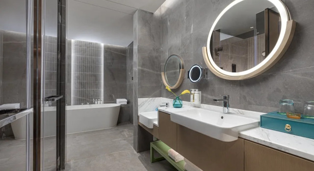 Люкс с видом на воду Holiday Inn Deqing Xinshi Ancient Town by IHG