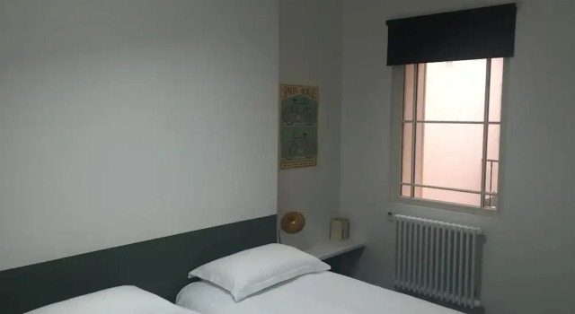 Les Appartements Particuliers, Prenota Appartamento Hotel a Lorena con parcheggio, Parcheggio