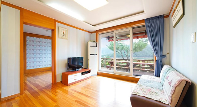 Chungju Morning Lake Pension, Reserva ahora Hotel Chungju Chungcheongbuk-Do