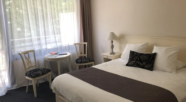Двухместный номер Standard с балконом Le Moulin Du Landion Hôtel et Spa