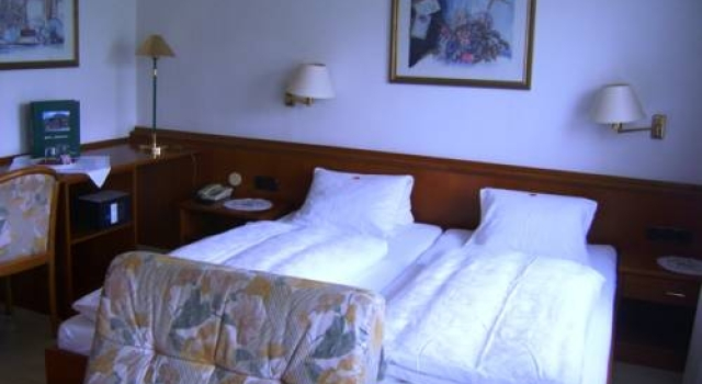 Berghof Pension, Rezerwuj Hotel Hotele w Salzburg z parkingiem, Parking