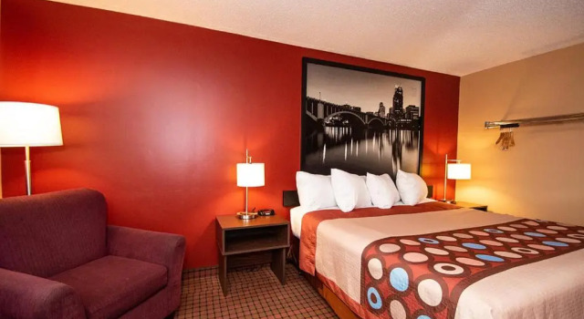 Номер Standard Super 8 by Wyndham Brooklyn Center/MPLS