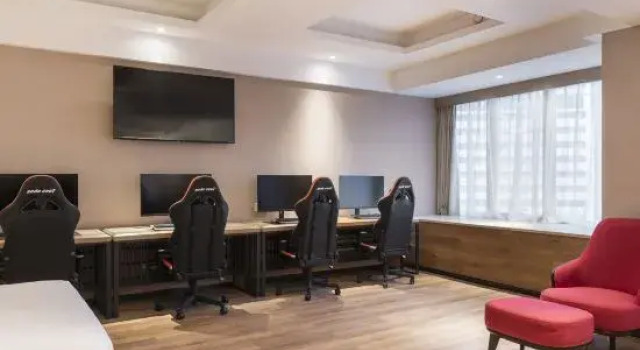 Кровать в общем номере RARA E-sports Hotel