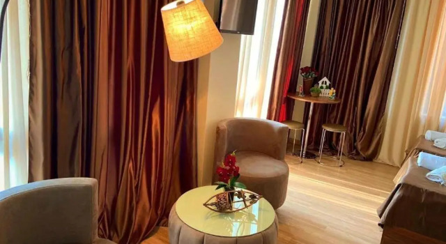 Четырёхместный номер Luxury Hotel Terrace