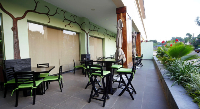 Best Western Premier Garden Entebbe Hotel, Book Hotel Hoteller i Entebbe med parkering, Parkering