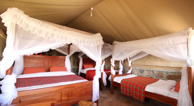Трёхместный номер Deluxe Orngatuny Mara King Camp