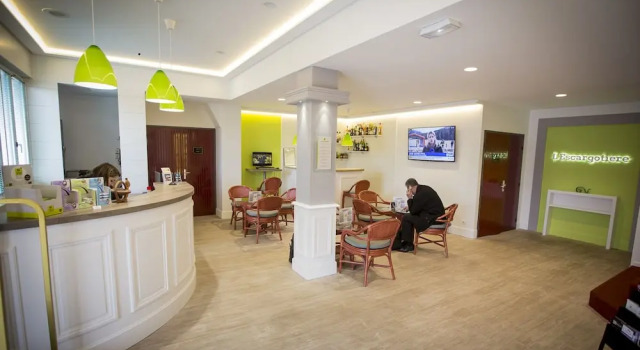 Hotel l'Escargotière Dijon Sud - Chenove, Boek Hotel Hotels in Franche-Comte met ontbijt, Ontbijt