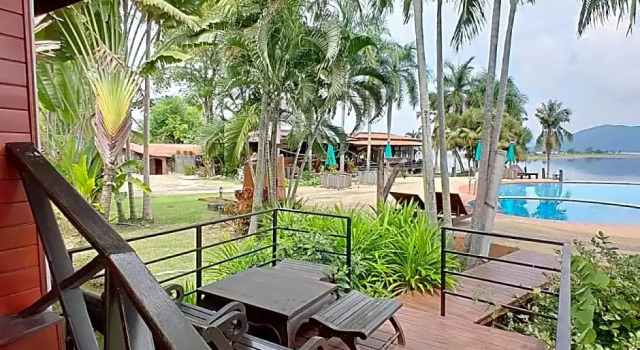 Люкс с видом на озеро Kaengkrachan Boathouse Paradise Resort