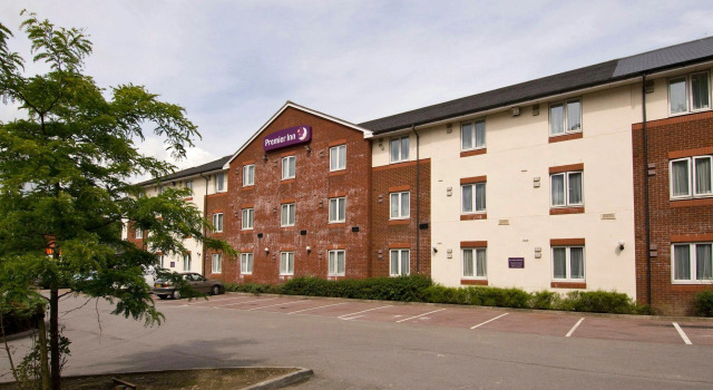 Premier Inn Newport Wales M4, J24
