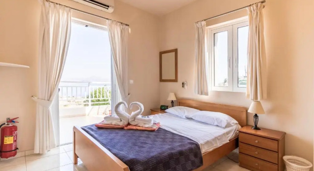 Luxury 3 Bed Villa Bougainvillea, Nr Almyrida - 2 Private Pools + Sleeps 8
