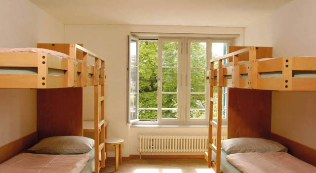 Richterswil Youth Hostel, Забронировать Хостел Отели кантона Швица с парковкой, Парковка