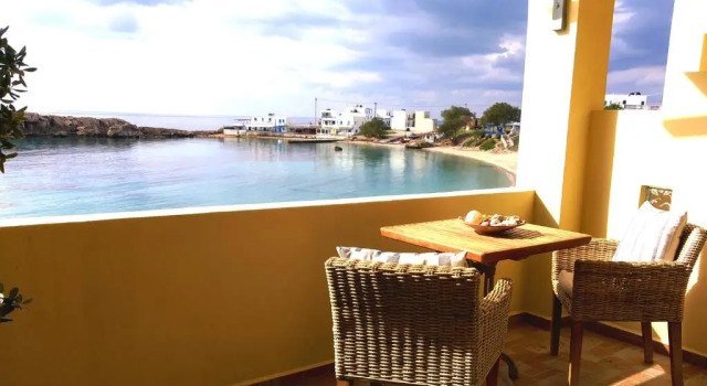 Студия с балконом Le Grand Bleu Studios & Apartments