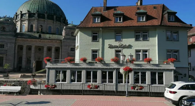 Dom-Hotel, Reserva ahora Hotel Hoteles en Baden-Wurtemberg con desayuno, Desayunos
