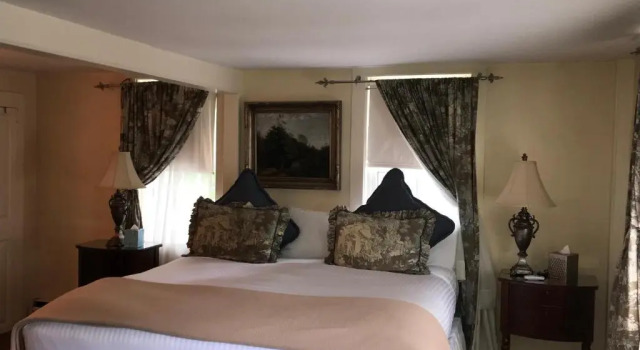 Номер Deluxe Admiral Farragut Inn