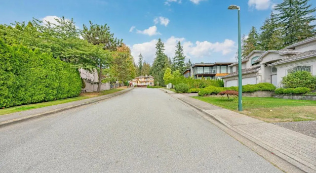 shen‘house, Забронировать Отель Кокуитлам Lower Mainland British Columbia