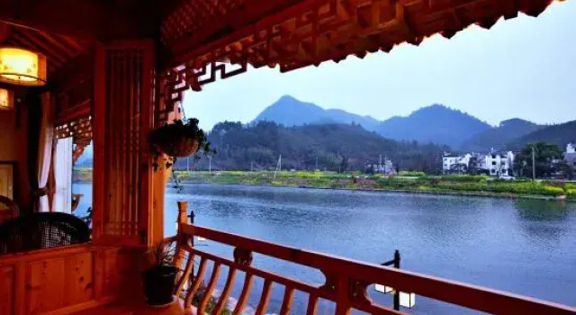 Floral Hotel · Qixi Xiaozhu Hotel, Prenota Hotel Shangrao Jiangxi