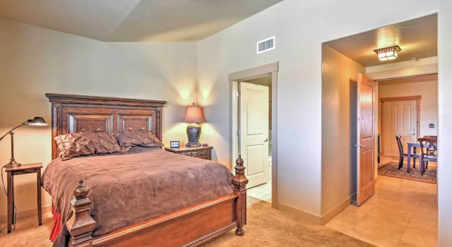 Апартаменты Airy Bear Hollow Condo: 5 Mi to Park City Mountain