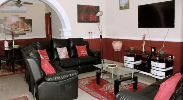 Lovely Apartment Bargain Rate, Accra, Ghana, Prenota Appartamento Pokuase Greater Accra